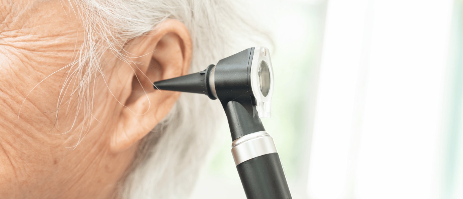Audiologists help recognize the link between hearing loss and rheumatoid arthritis Connection between hearing loss and rheumatoid arthritis, highlighting the role of audiologists